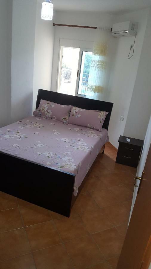 Gzim'S Apartment Durrës Extérieur photo